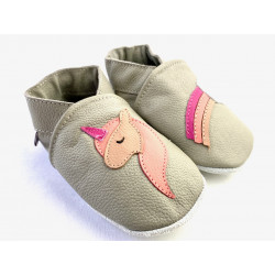 Chaussons cuir bébé de la marque Little Molly, modèle licorne et  arc-en-ciel pour enfant
